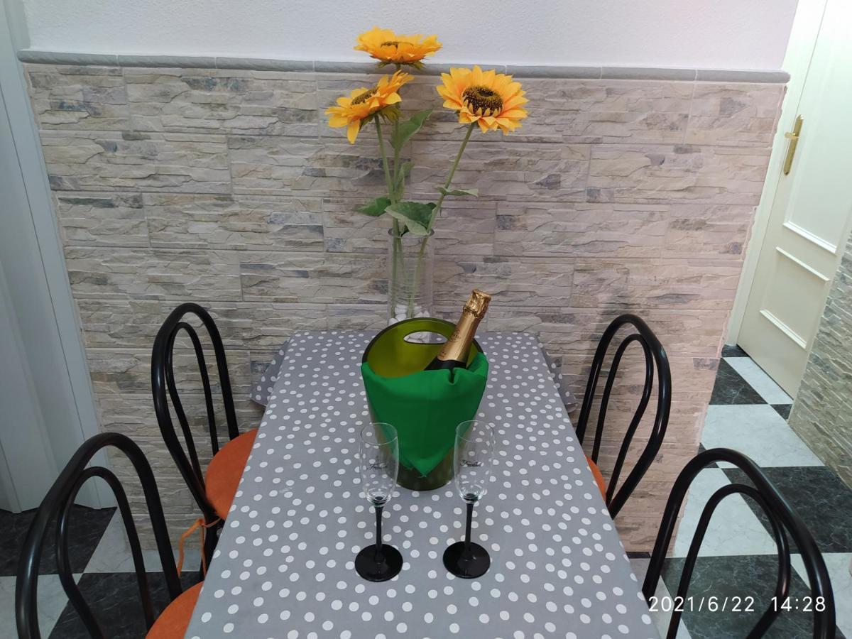 Los Tres Girasoles Cádiz Buitenkant foto