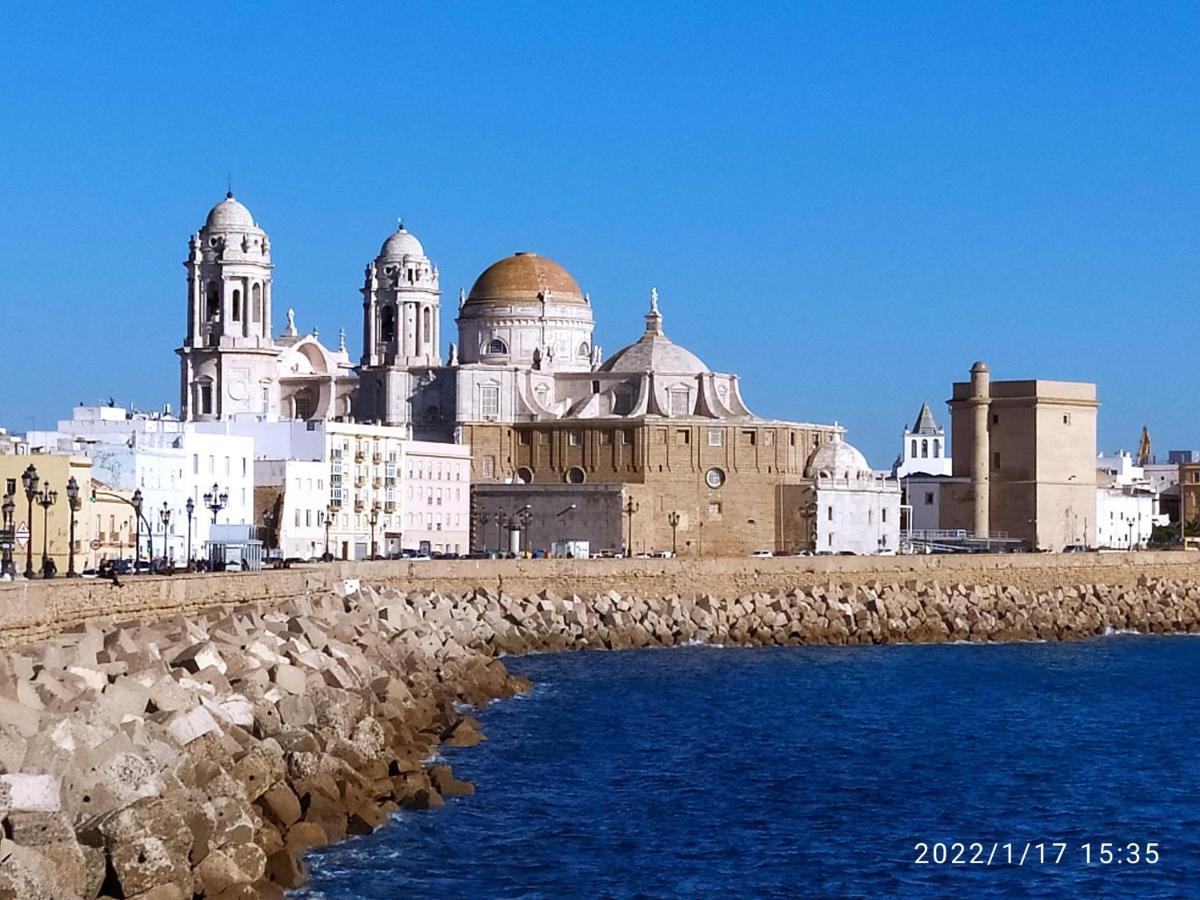 Los Tres Girasoles Cádiz Buitenkant foto